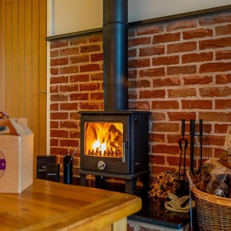 Brecks Farm - Cow Kennels Villa York Bagian luar foto