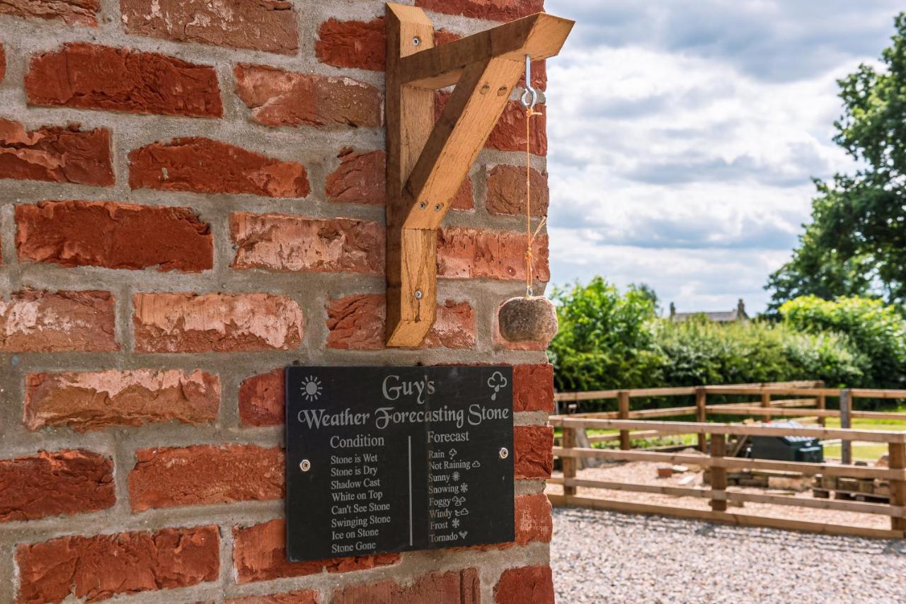Brecks Farm - Cow Kennels Villa York Bagian luar foto