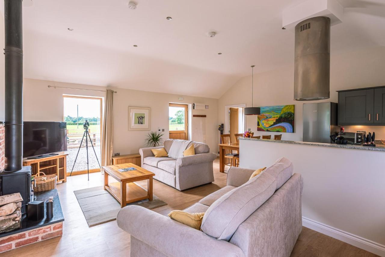 Brecks Farm - Cow Kennels Villa York Bagian luar foto