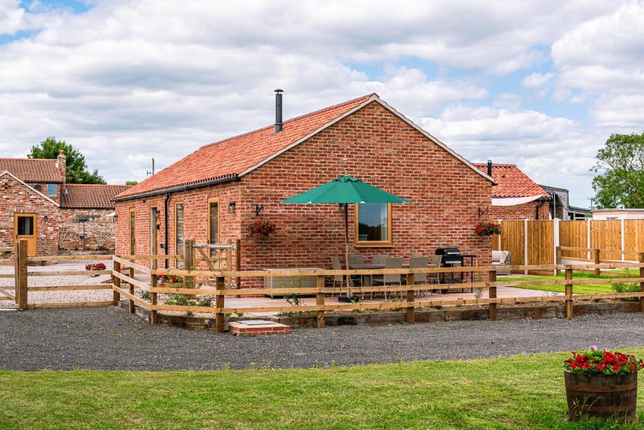 Brecks Farm - Cow Kennels Villa York Bagian luar foto