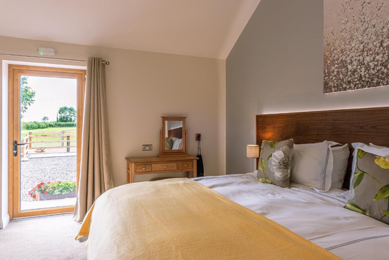 Brecks Farm - Cow Kennels Villa York Bagian luar foto